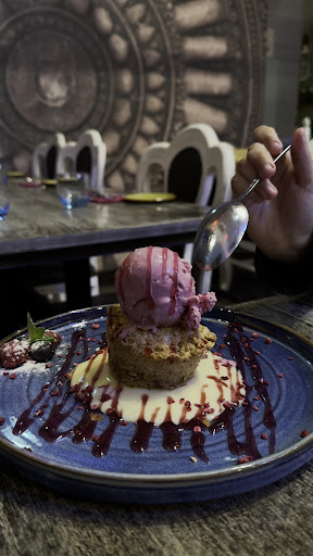 Photo of Taj Tandoori - 64 Cherry Hinton Rd, Cambridge CB1 7AA